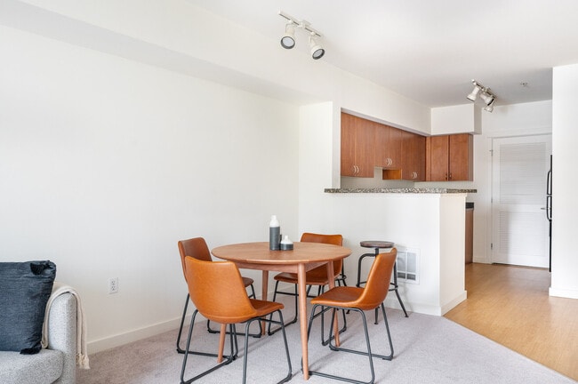 Foto del edificio - 10410 NE 2nd St