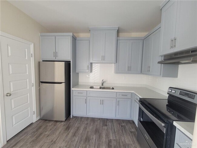 Building Photo - 810 S Missouri St