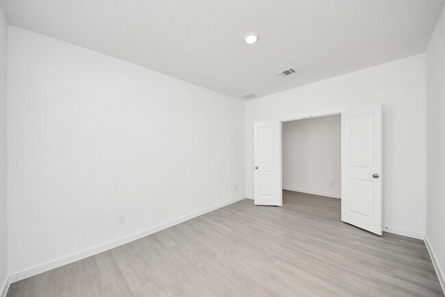 Building Photo - 3029 Avenida Sonoma Dr