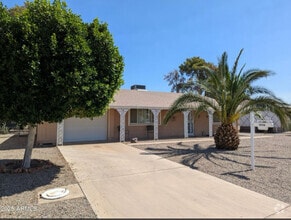 Building Photo - 10726 W El Dorado Dr