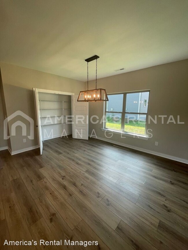 Building Photo - 4 br, 2 bath House - 104 Edisto Circle