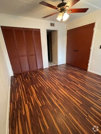 Building Photo - 4410 White Pine Ave