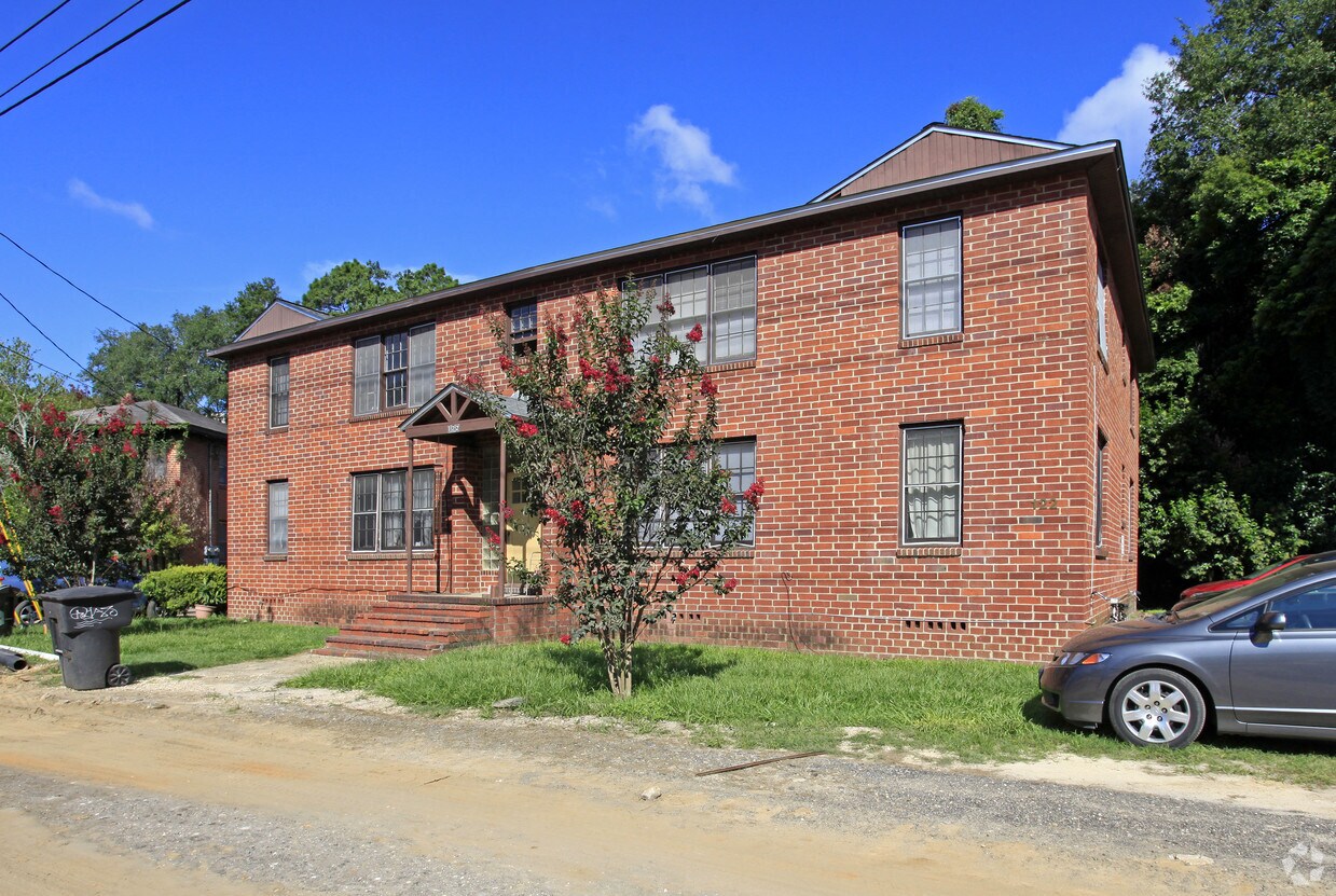 Primary Photo - 122 S Franklin Blvd