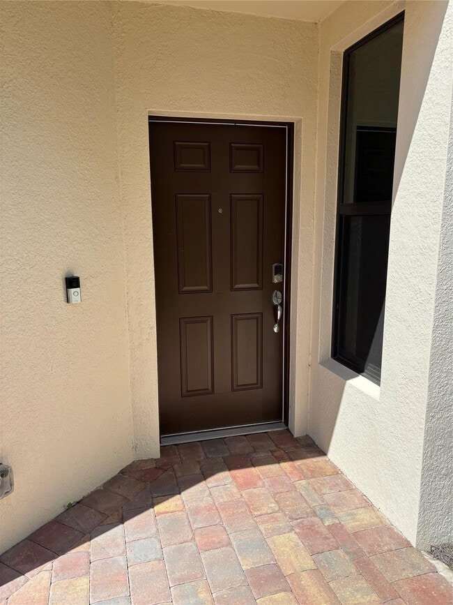 Building Photo - 1527 Fells Cove Ln