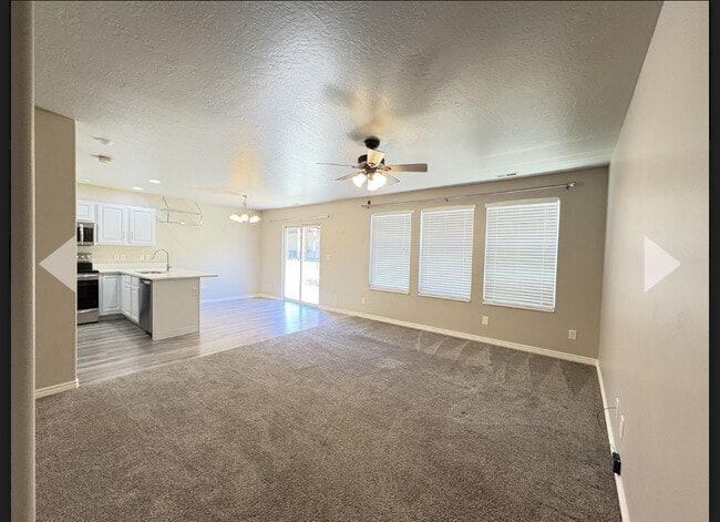 Foto del edificio - 1294 Willow Way