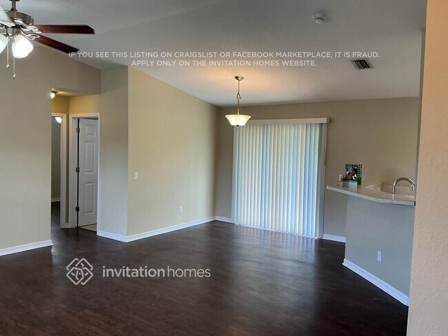 Building Photo - 2845 Dongola St