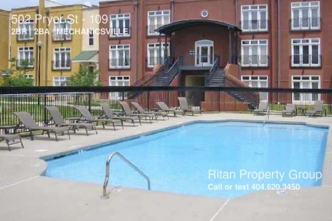 Building Photo - 502 Pryor St SW