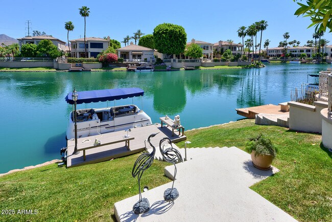 Foto del edificio - 10477 N 101st Pl