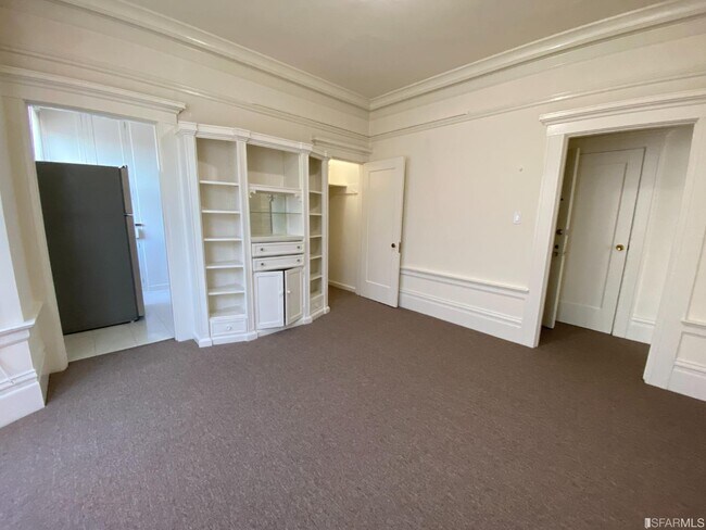 Building Photo - 1360 Hyde St