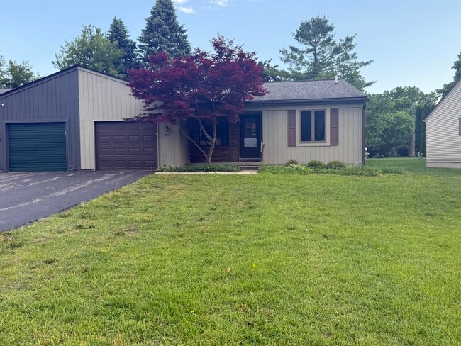 Building Photo - 741 Woods Ct