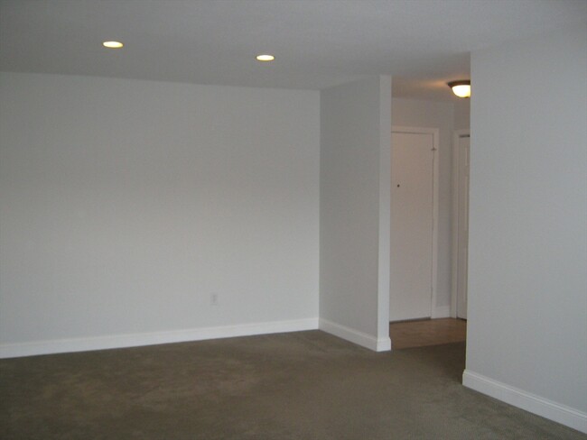 Foto del edificio - 1204 Greendale Ave