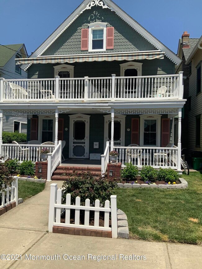 19 Surf Ave, Ocean Grove, NJ 07756 Townhome Rentals in Ocean Grove NJ