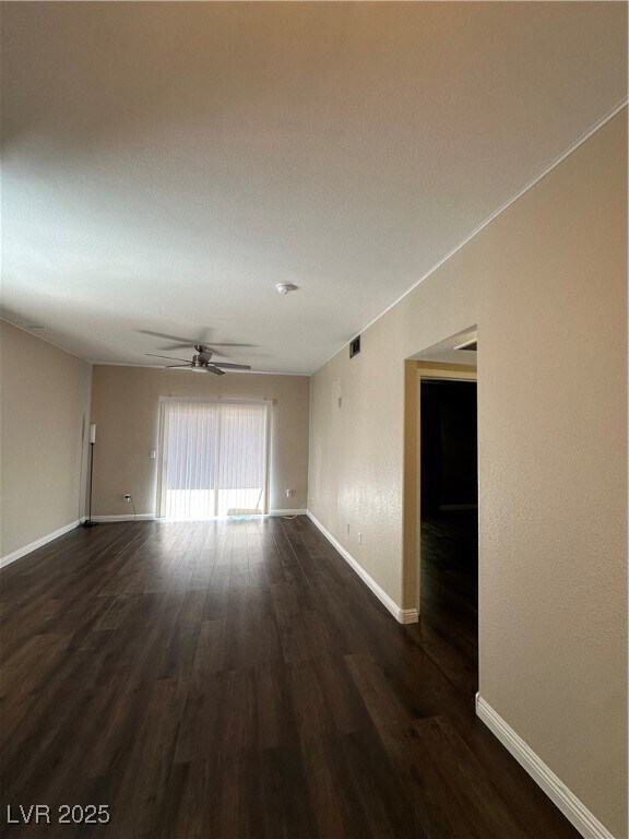 Foto del edificio - 6650 W Warm Springs Rd