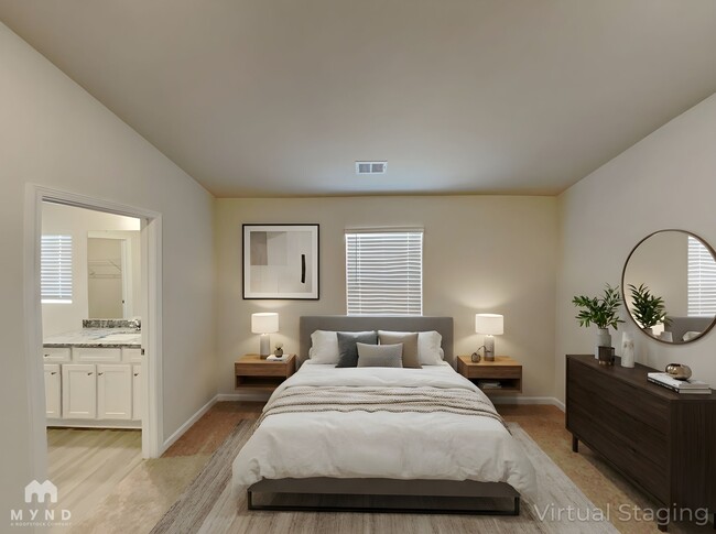 Building Photo - 104 Lightning Dr