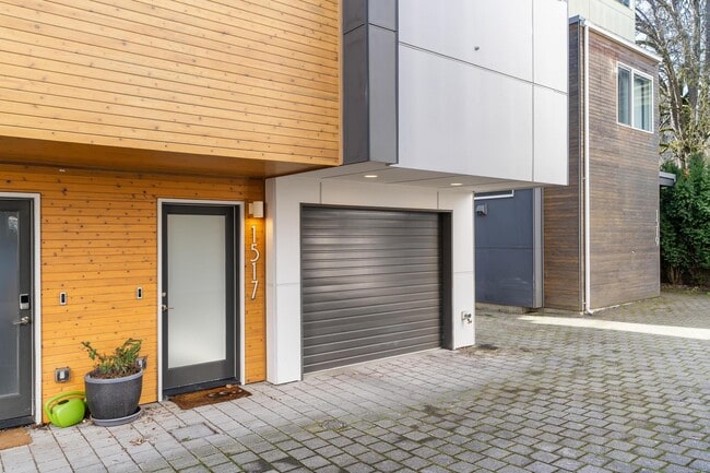 Photo - 1517 NW 64th St House