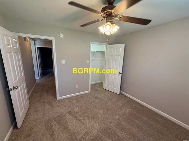 Building Photo - 3 BD, 2 BA, home in Jacksonville