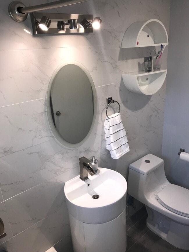 Building Photo - 3900 Tunlaw Rd NW