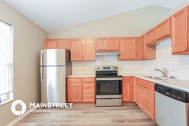 Building Photo - 1527 Berkhard Dr