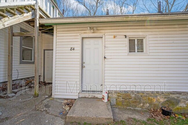 Building Photo - 82-84 6th Street - unit C