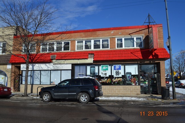 Building Photo - 5700-5702 W Diversey Ave