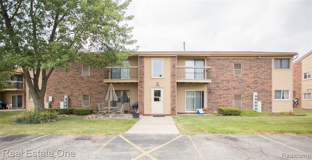 Foto principal - 34653 Clarkson Dr E