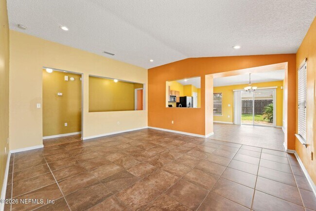 Building Photo - 11509 Brian Lakes Dr N