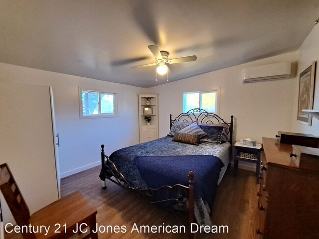 Building Photo - 1 br, 1 bath House - 1429 NE Meier Drive