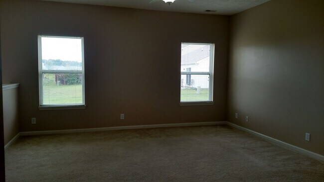 Foto del edificio - Lindberg Village 3-Bedroom 2-Bath Home