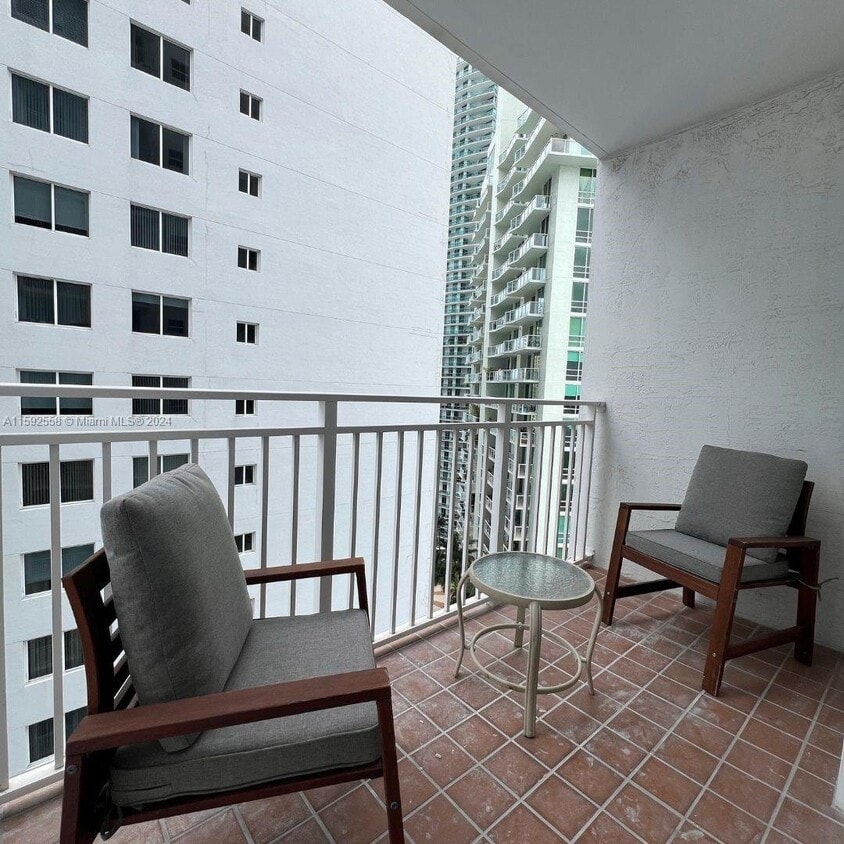 Primary Photo - 185 Southeast 14th Terrace Apt #1901, Miam...