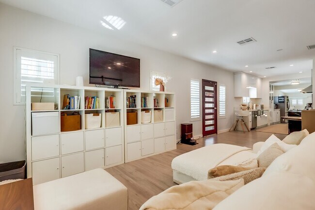 Foto del edificio - 4427 Topaz St