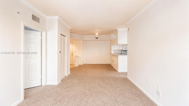 Foto del edificio - 17150 N Bay Rd