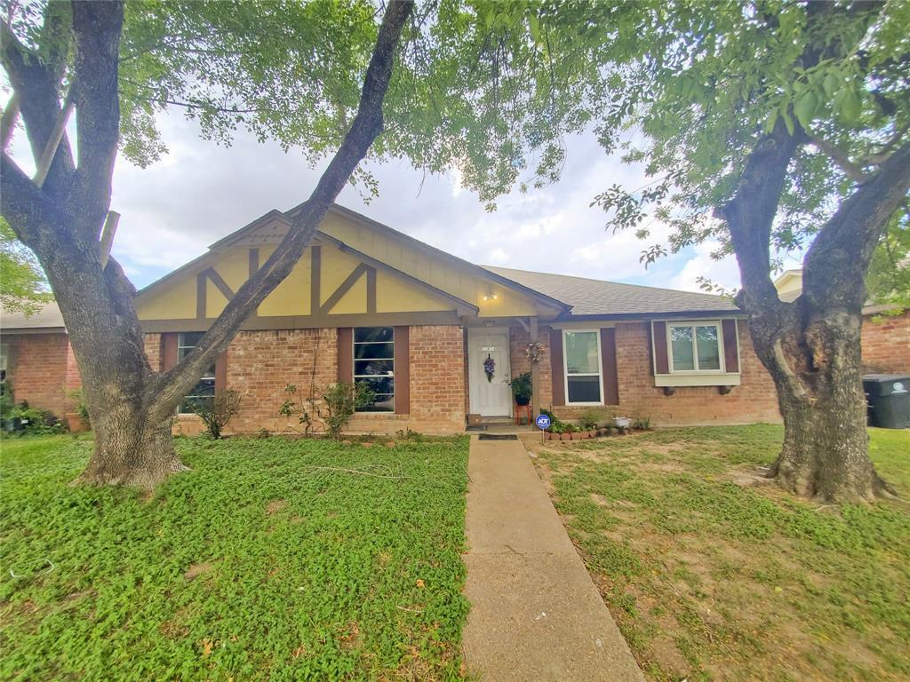 Foto principal - 12816 Shannon Hills Dr