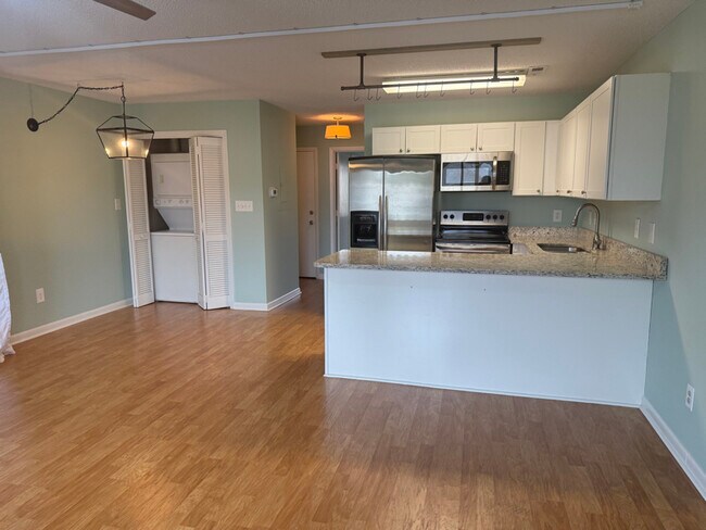 Foto del edificio - 510-510 Fairwood Lakes Dr