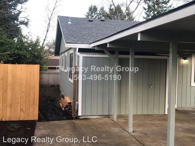 Building Photo - 1309-1311 Fox Ln