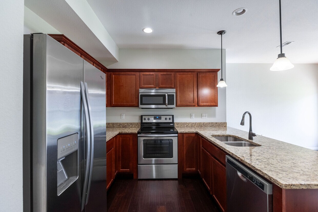 Foto principal - 6403 Darnell St
