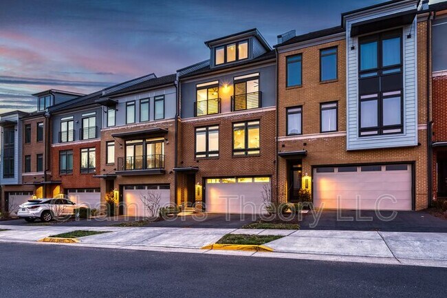 Building Photo - 1211 White Feldspar Terrace SE