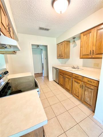 Building Photo - 5005 Bama Dr
