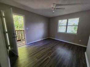Building Photo - 426 Sioux Trail