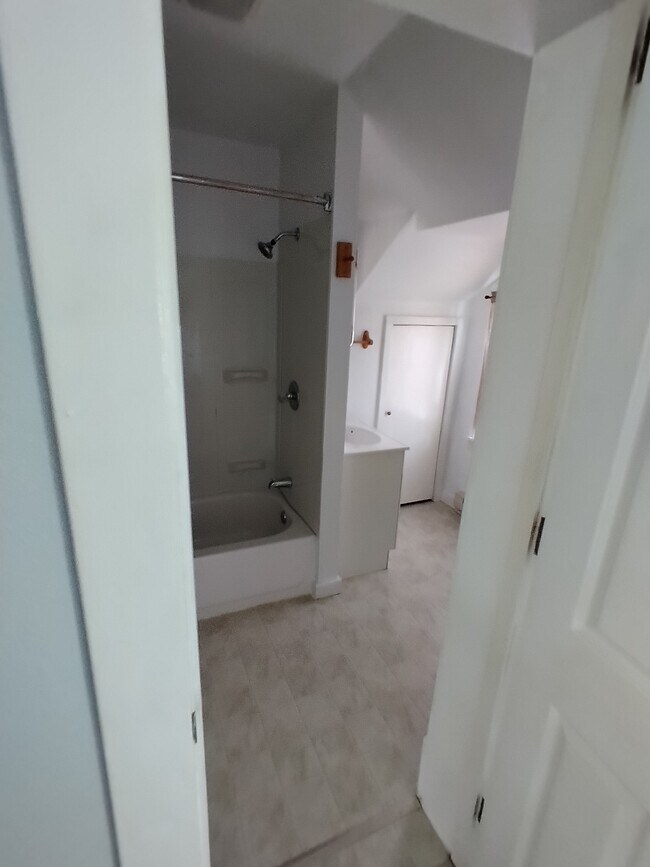 Foto del edificio - 303 6th Ave NE