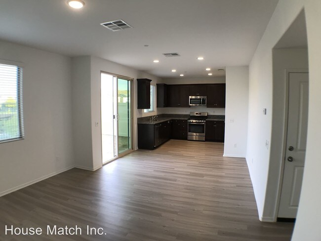 Foto del edificio - 3 br, 3 bath House - 24236 Lilac Lane