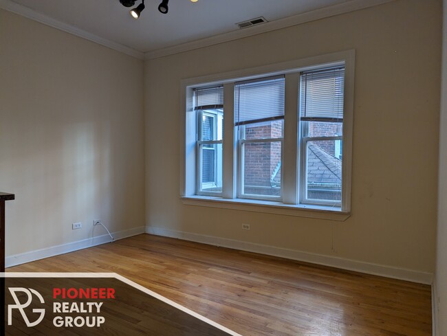 Foto del edificio - 3246 N Clifton Ave