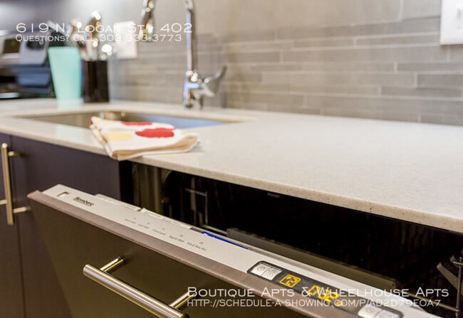 Building Photo - Boutique Apartments