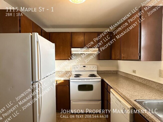 Building Photo - 1115 Maple St