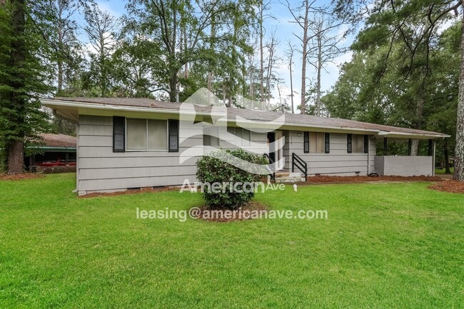 Building Photo - 1938 Camellia Ln