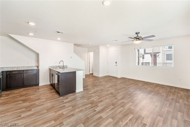 Building Photo - 2940 Beige Mist Ct