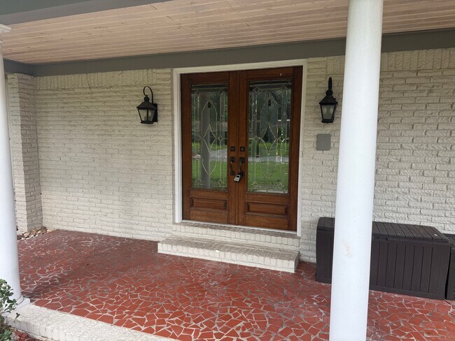 Foto del edificio - 2374 Stafford Dr
