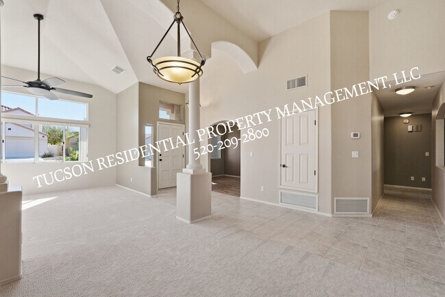 Foto del edificio - 10845 N Eagle Eye Pl