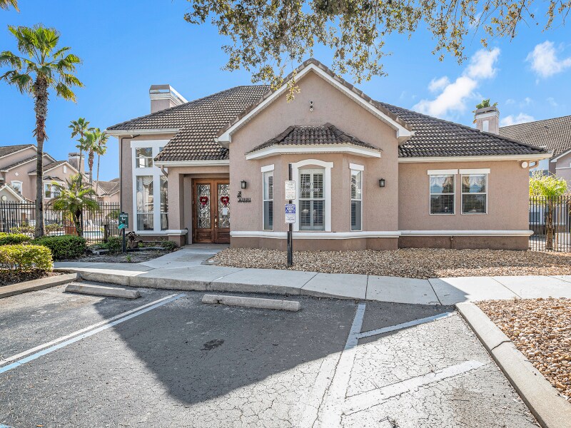 Primary Photo - 18050 Villa Creek Dr