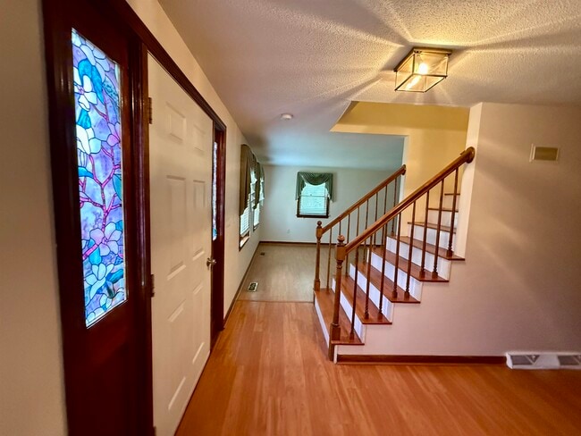 Building Photo - 69 Timberline Dr