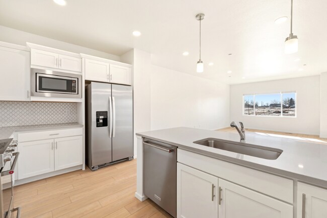 Foto del edificio - 2720 Barnstormer St